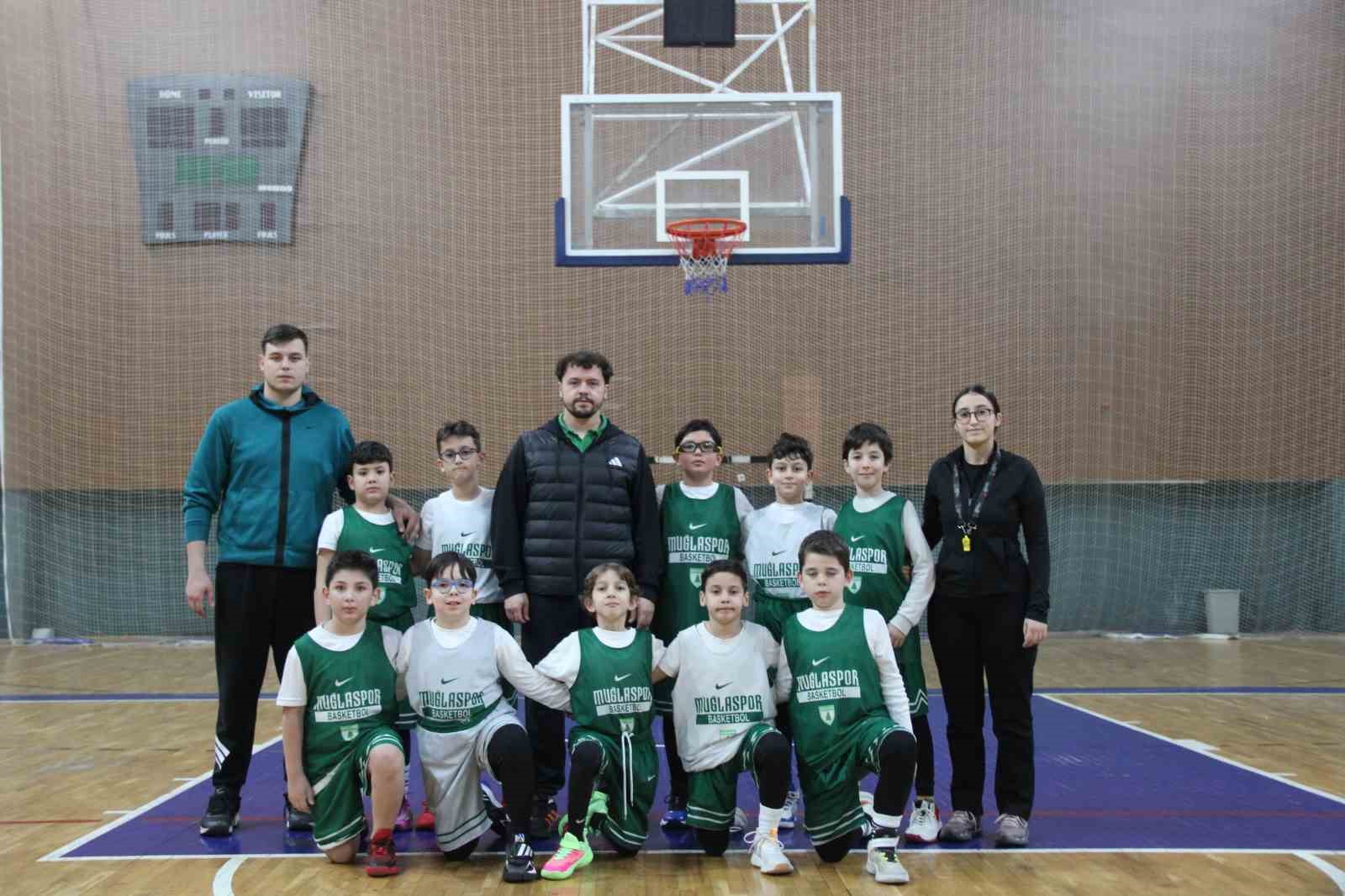 Muğlaspor basketbolda genç yetenekleri yetiştiriyor