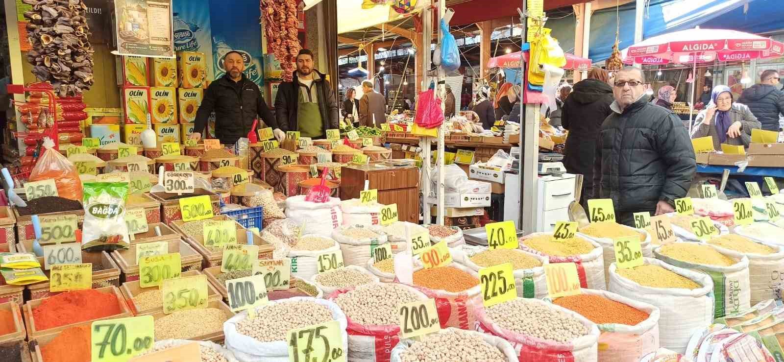 Devrek pazarında Ramazan ayı hareketliliği
