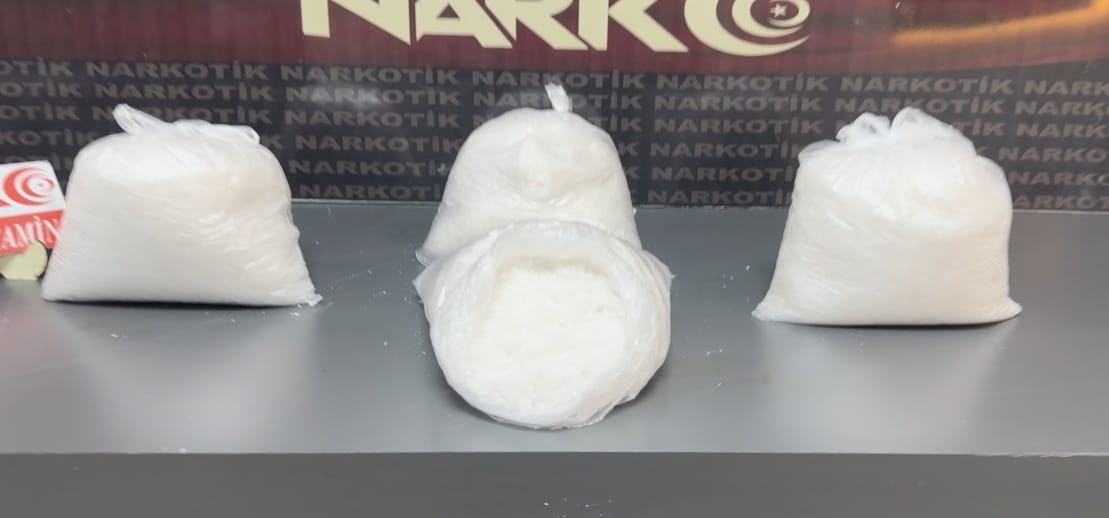 Batman&rsquo;da 4 kilo 50 gram metamfetamin ele ge&ccedil;irildi
