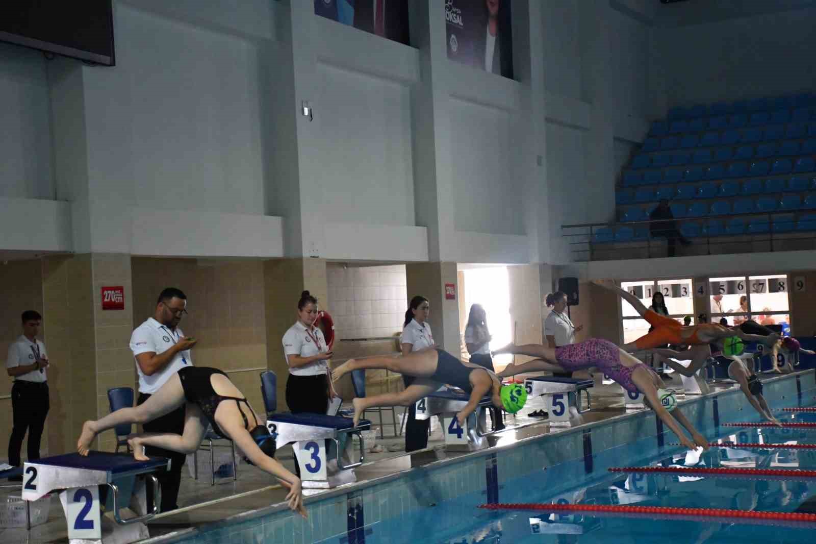 Okul Sporları &rsquo;Y&uuml;zme M&uuml;sabakaları&rsquo; sona erdi
