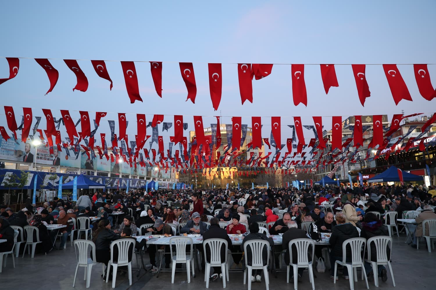 Aydın Büyükşehir Belediyesi Ramazan’ın bereketini kentin dört bir yanına taşıyor