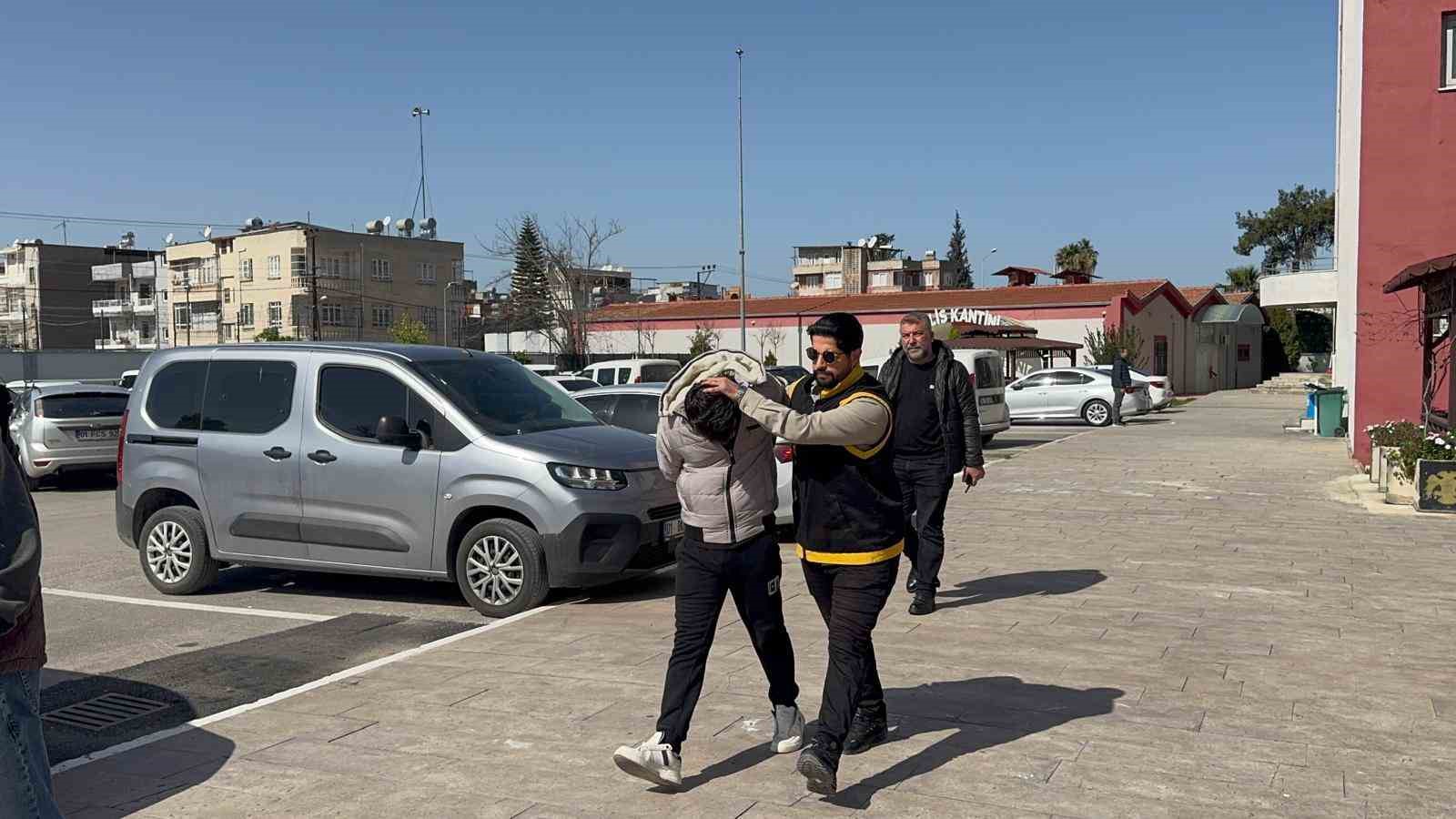 Yol verme kavgası cinayetle bitti
