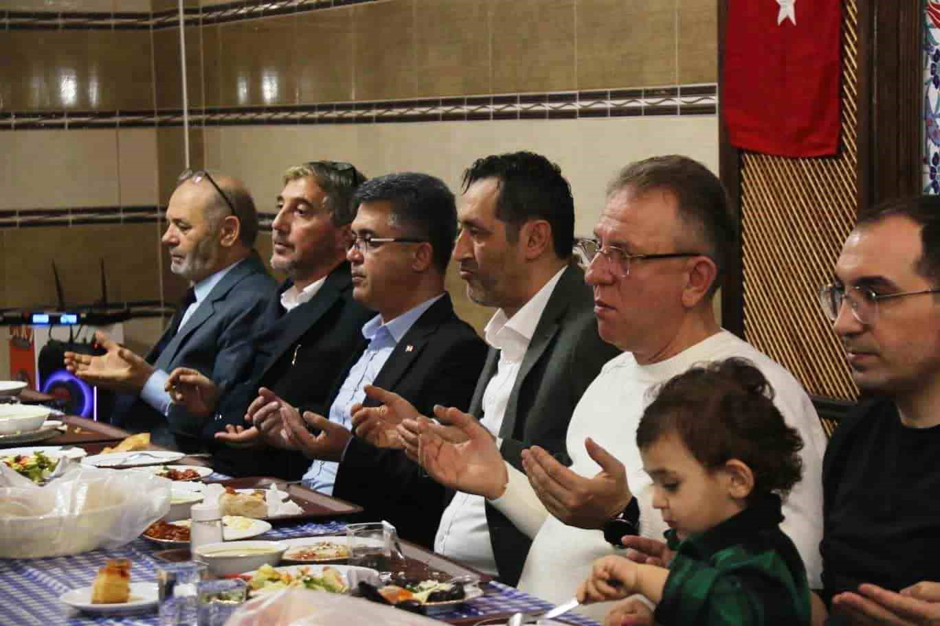 Tavşanlı Devlet Ana Kız Anadolu İmam Hatip Lisesi&rsquo;nde iftar programı
