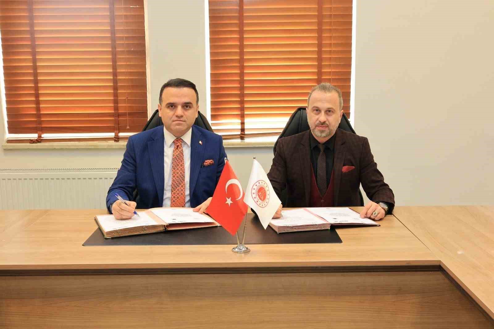 Elazığ&rsquo;da bilişim su&ccedil;ları ve madde bağımlılığıyla m&uuml;cadele kapsamında iş birliği protokol&uuml;
