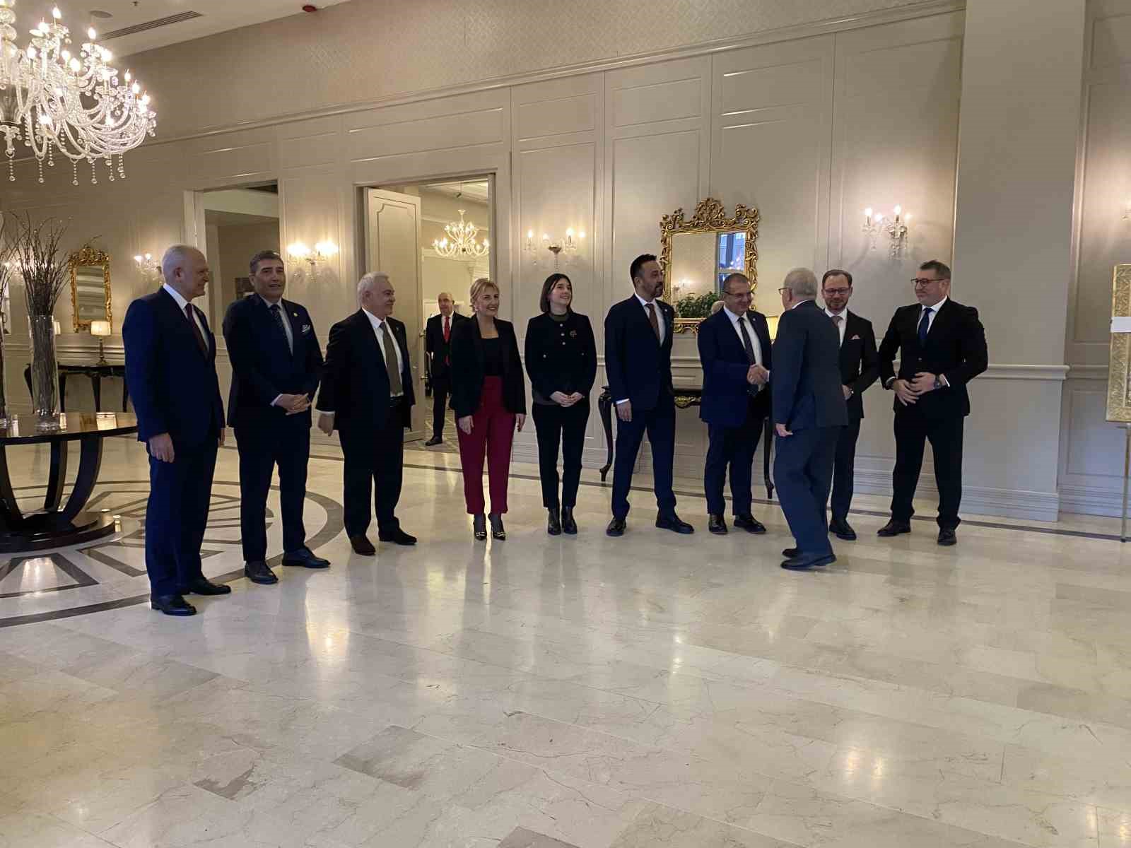 Bursa iş dünyası BUSİAD’ın geleneksel iftarında bir araya geldi