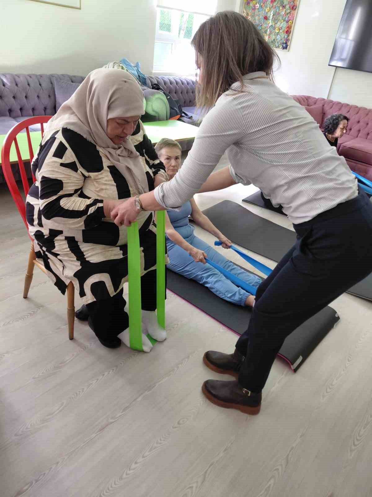 Kemer Belediyesi&rsquo;nden 2025&rsquo;te 7 bin 938 vatandaşa sağlık desteği
