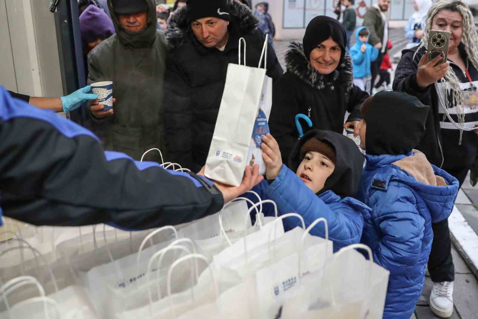 İnegöl’de Büyükşehir’le Ramazan bereketi