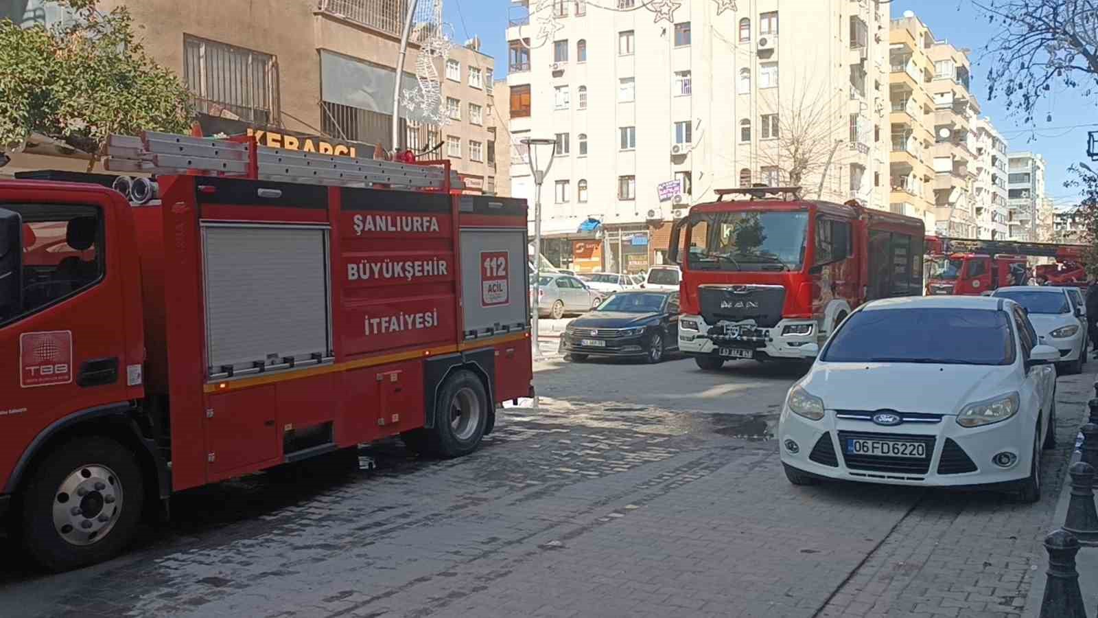 Apartman dairesinde &ccedil;ıkan yangın korkuttu
