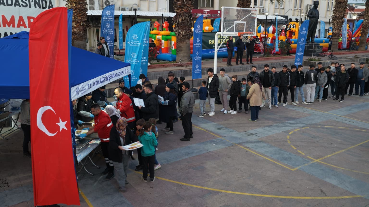 Aydın Büyükşehir Belediyesi’nin Ramazan etkinlikleri Sultanhisarlılarla buluştu