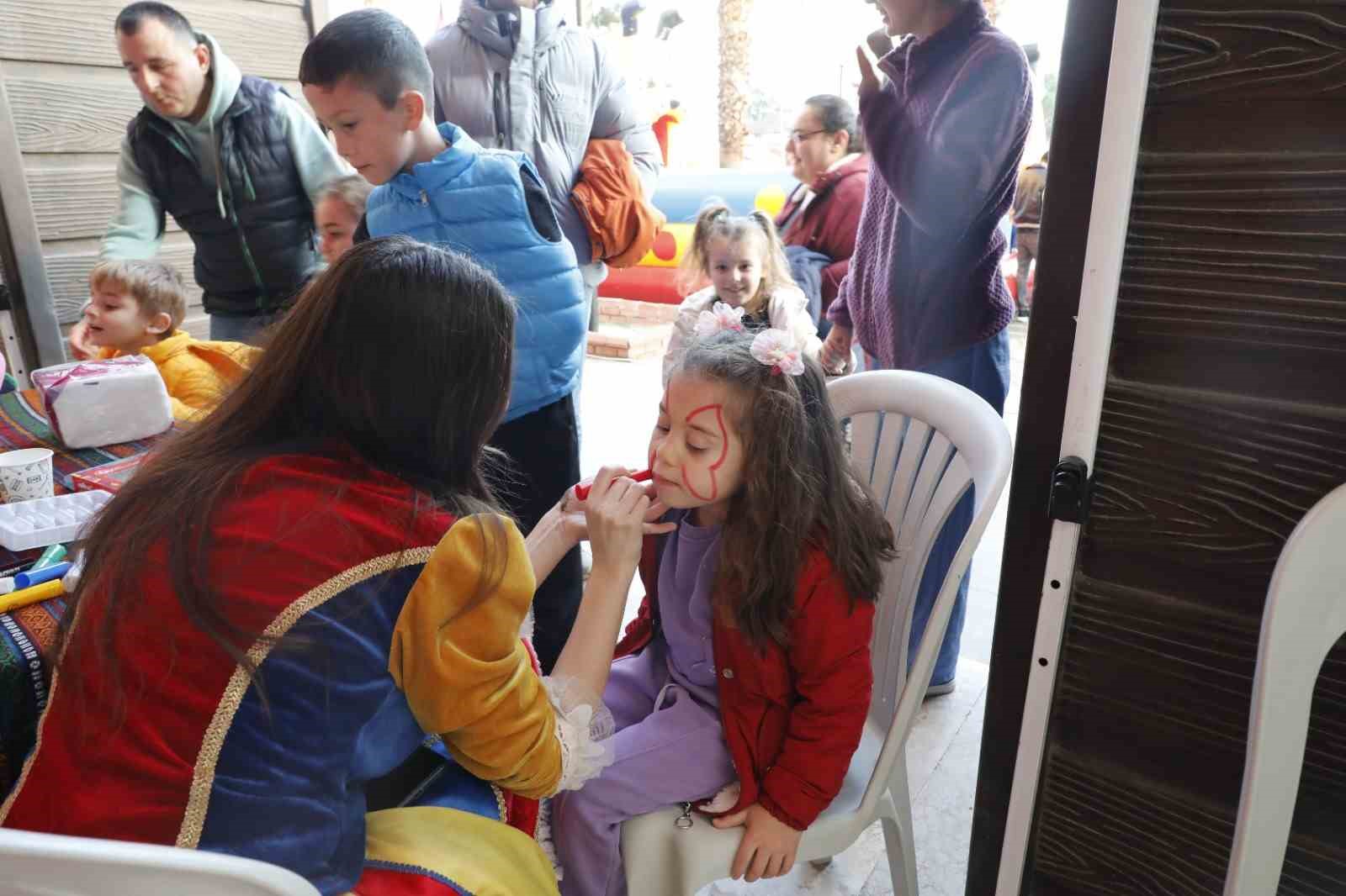 Aydın B&uuml;y&uuml;kşehir Belediyesi&rsquo;nin Ramazan etkinlikleri Sultanhisarlılarla buluştu
