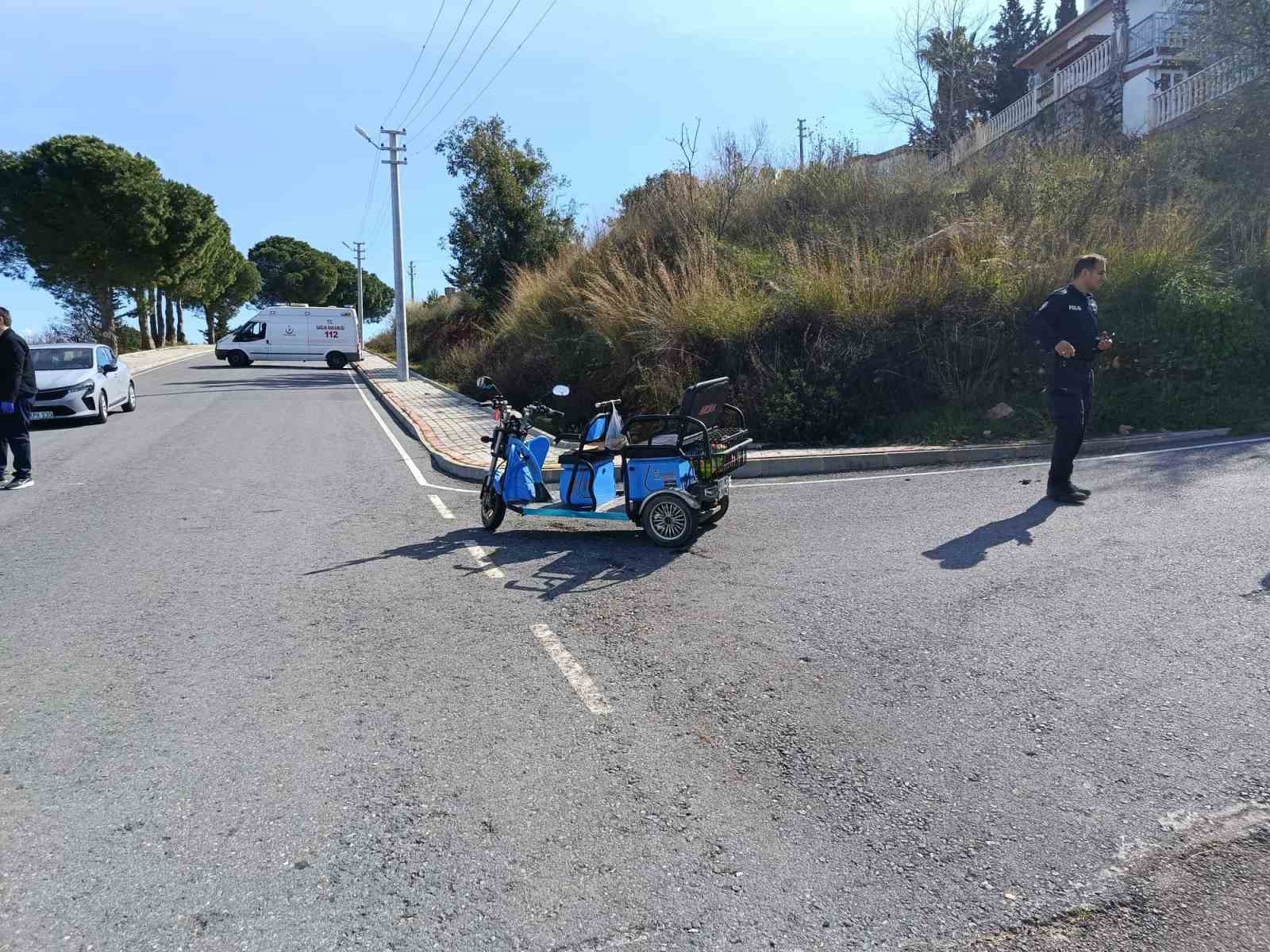 Gazipaşa&rsquo;da elektrikli bisiklet kazası: 2 yaralı
