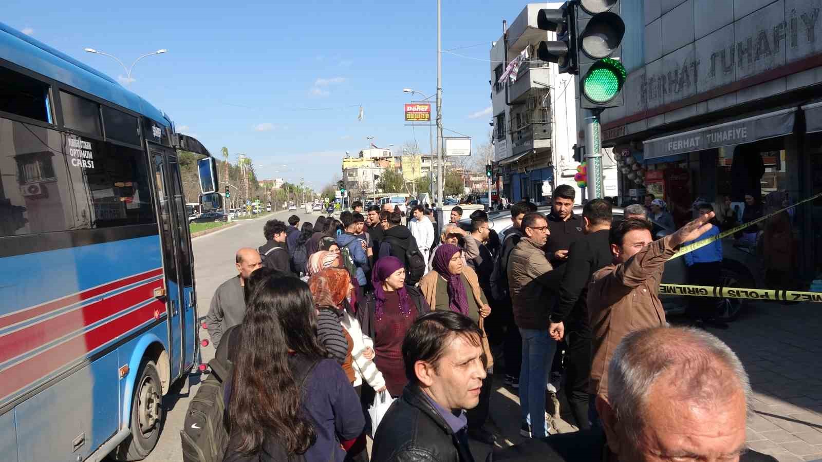 Adana&rsquo;da silahlı kuyumcu soygunu
