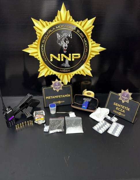 Niğde&rsquo;de uyuşturucu operasyonu: 5 ş&uuml;pheli tutuklandı
