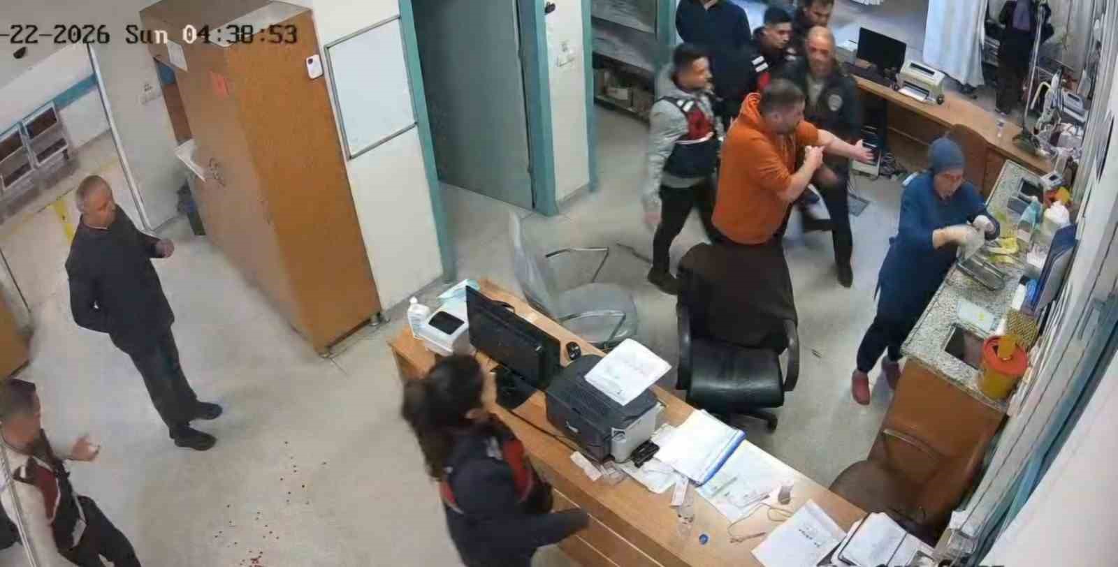 Jandarmanın alkol kontrolünü kabul etmeyen CHP’li başkan yardımcısı, hastanede de gerginlik çıkarmış