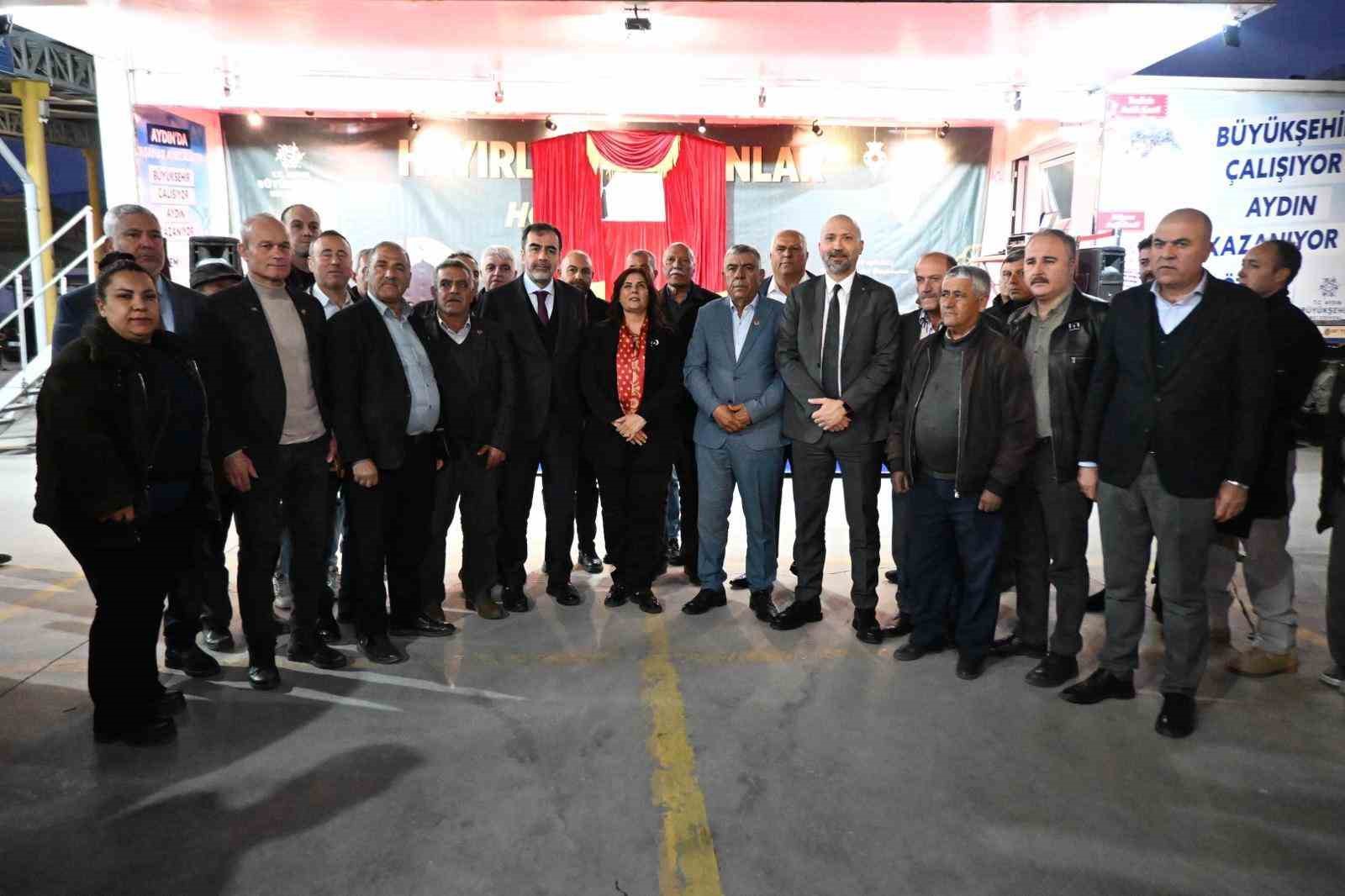 Başkan &Ccedil;er&ccedil;ioğlu S&ouml;ke&rsquo;de kurulan iftar sofrasında vatandaşlarla buluştu
