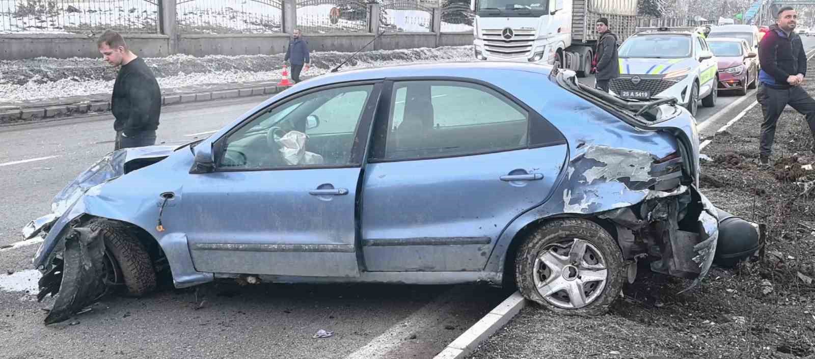 Trafik kazası sonrası araçtan kopan LPG tankı korku dolu anlar yaşattı