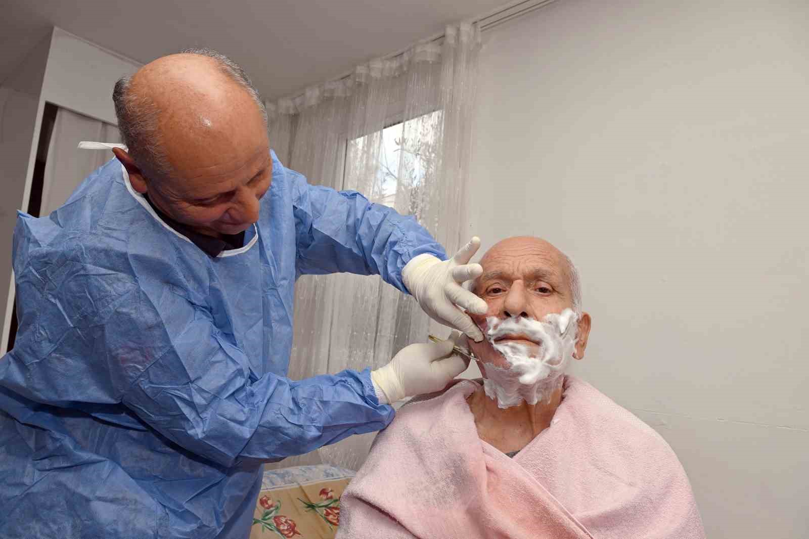 Mersin&rsquo;de evde sağlık hizmetiyle hayatlar kolaylaşıyor
