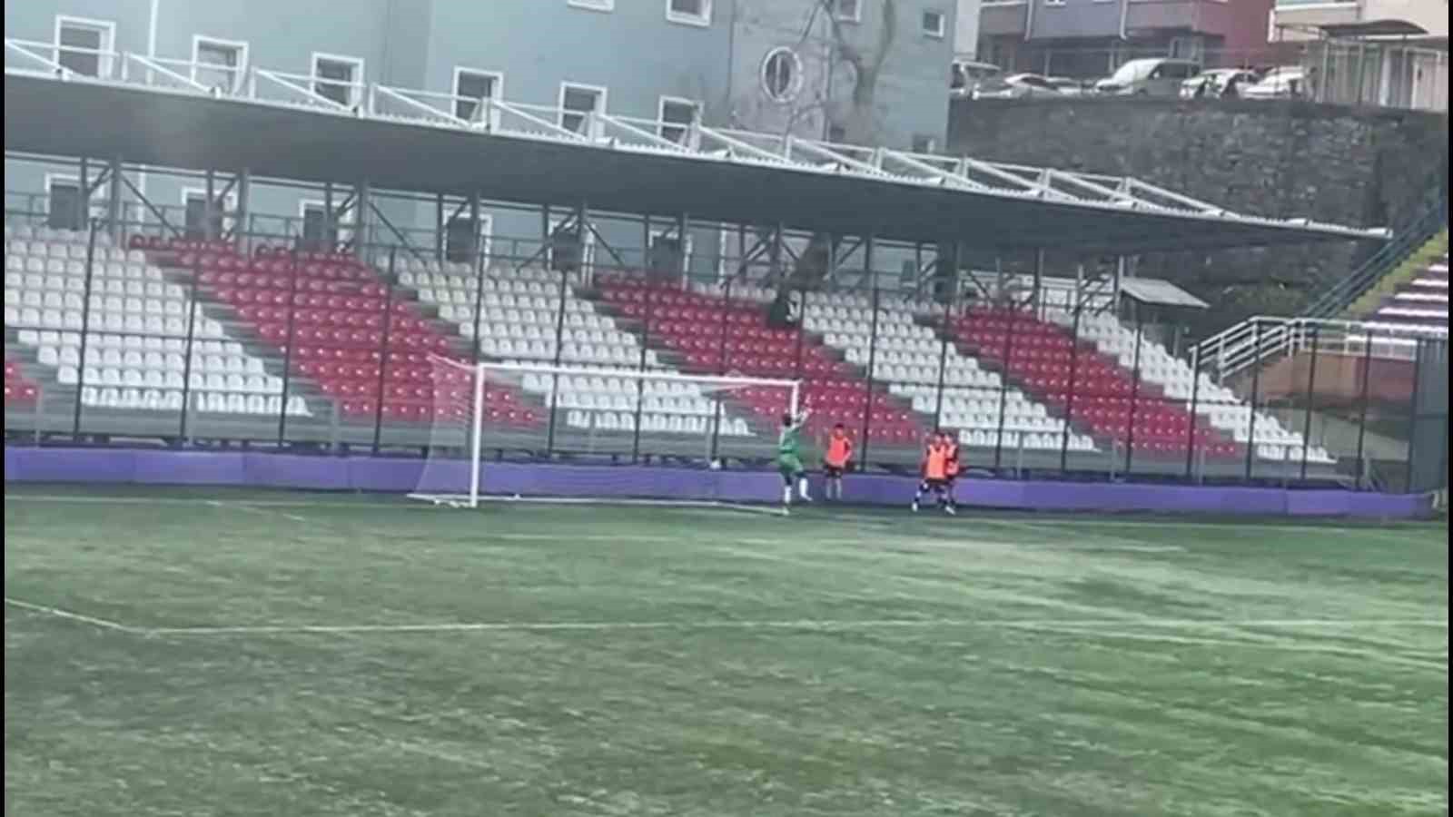 55 metreden gol atan 18 yaşındaki gen&ccedil;: "Kendime g&uuml;vendim"
