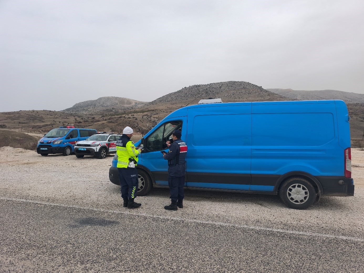 Burdur&rsquo;da 15 bin 851 ara&ccedil; ve s&uuml;r&uuml;c&uuml;s&uuml; kontrol edildi
