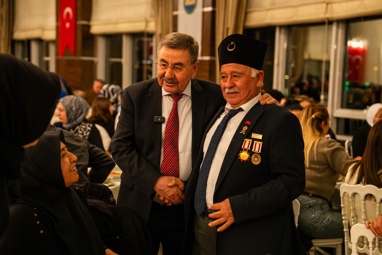 G&ouml;lbaşı Belediyesi&rsquo;nden şehit yakınlarına ve gazilere iftar
