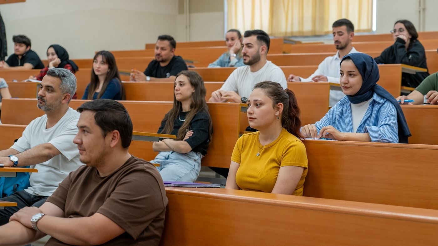 KB&Uuml;&rsquo;de &rsquo;Yapay Zek&acirc; ve Veri Bilimi&rsquo; lisans&uuml;st&uuml; programı a&ccedil;ıldı
