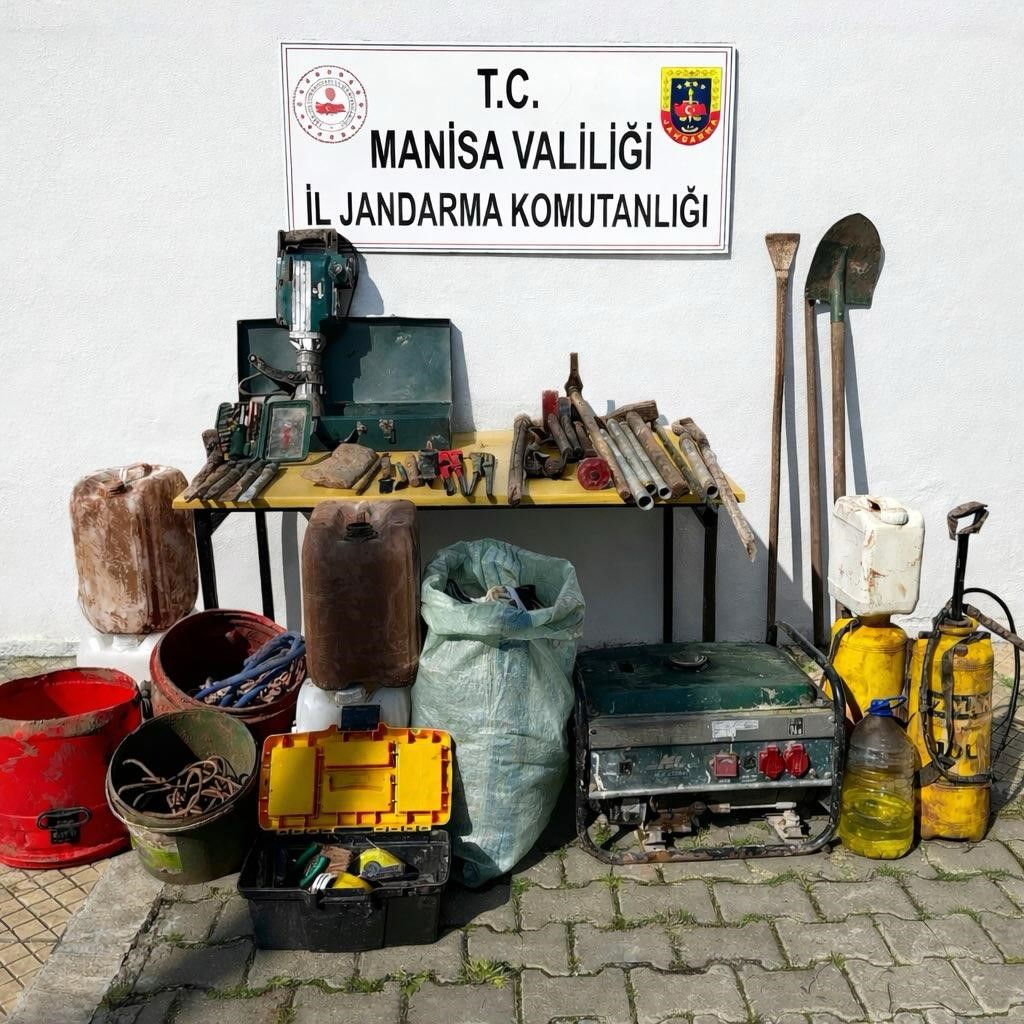 Turgutlu Çaldağı’nda kaçak kazıya suçüstü