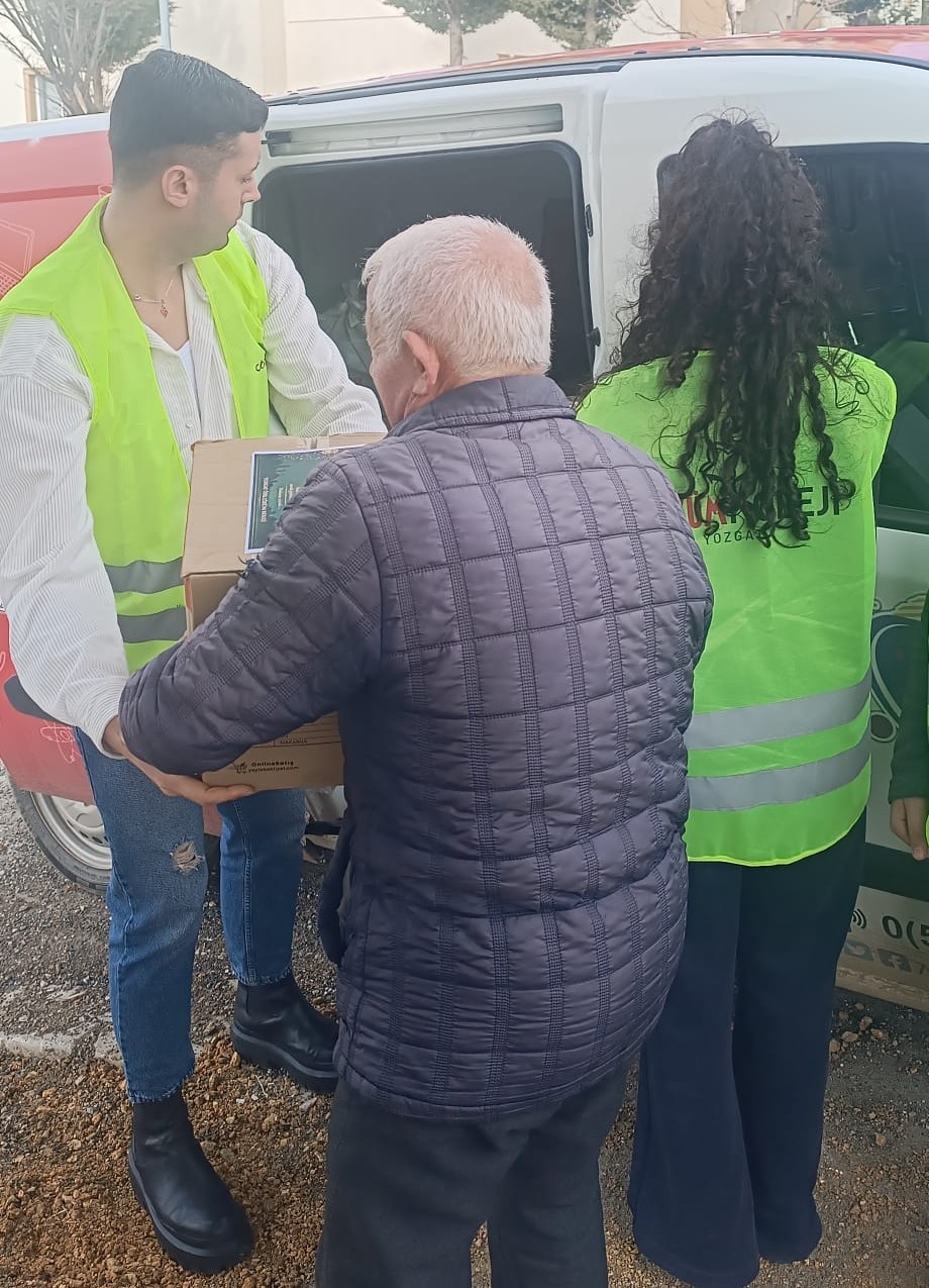 &Ccedil;&ouml;z&uuml;m Koleji&rsquo;nden anlamlı Ramazan projesi
