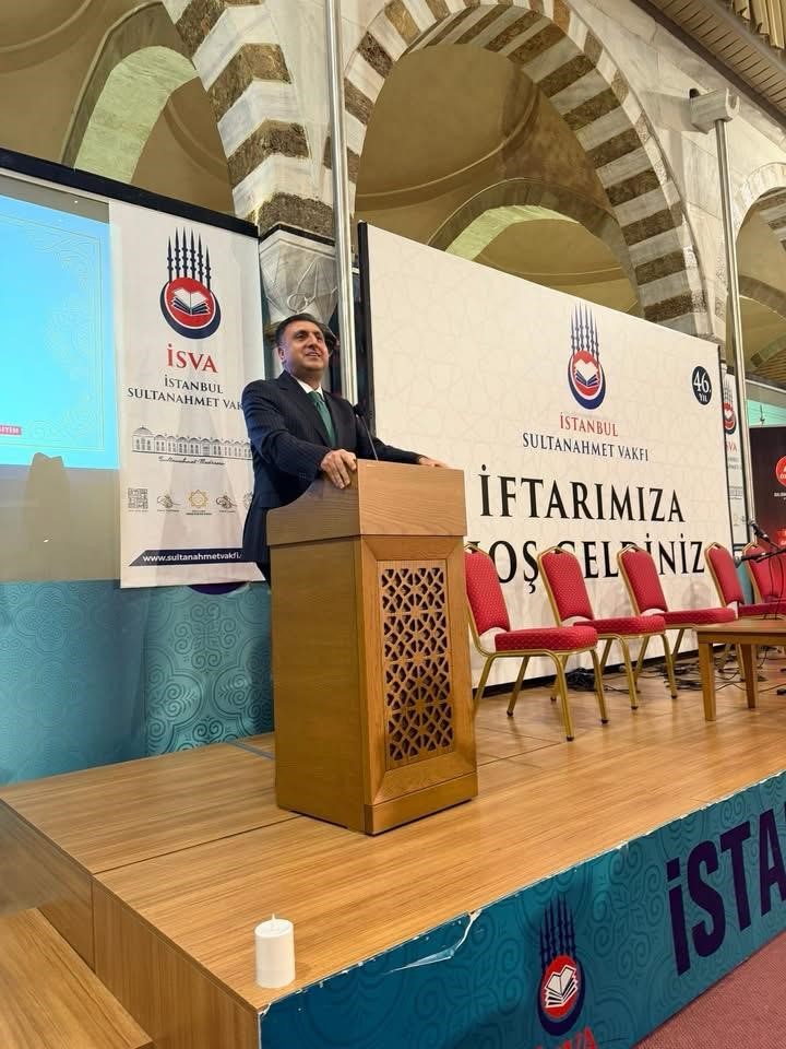 &Ouml;zkurbir Başkanı Enis Şener:" Eğitim, değerlerden arındırılmış bir teknik s&uuml;re&ccedil; değildir"
