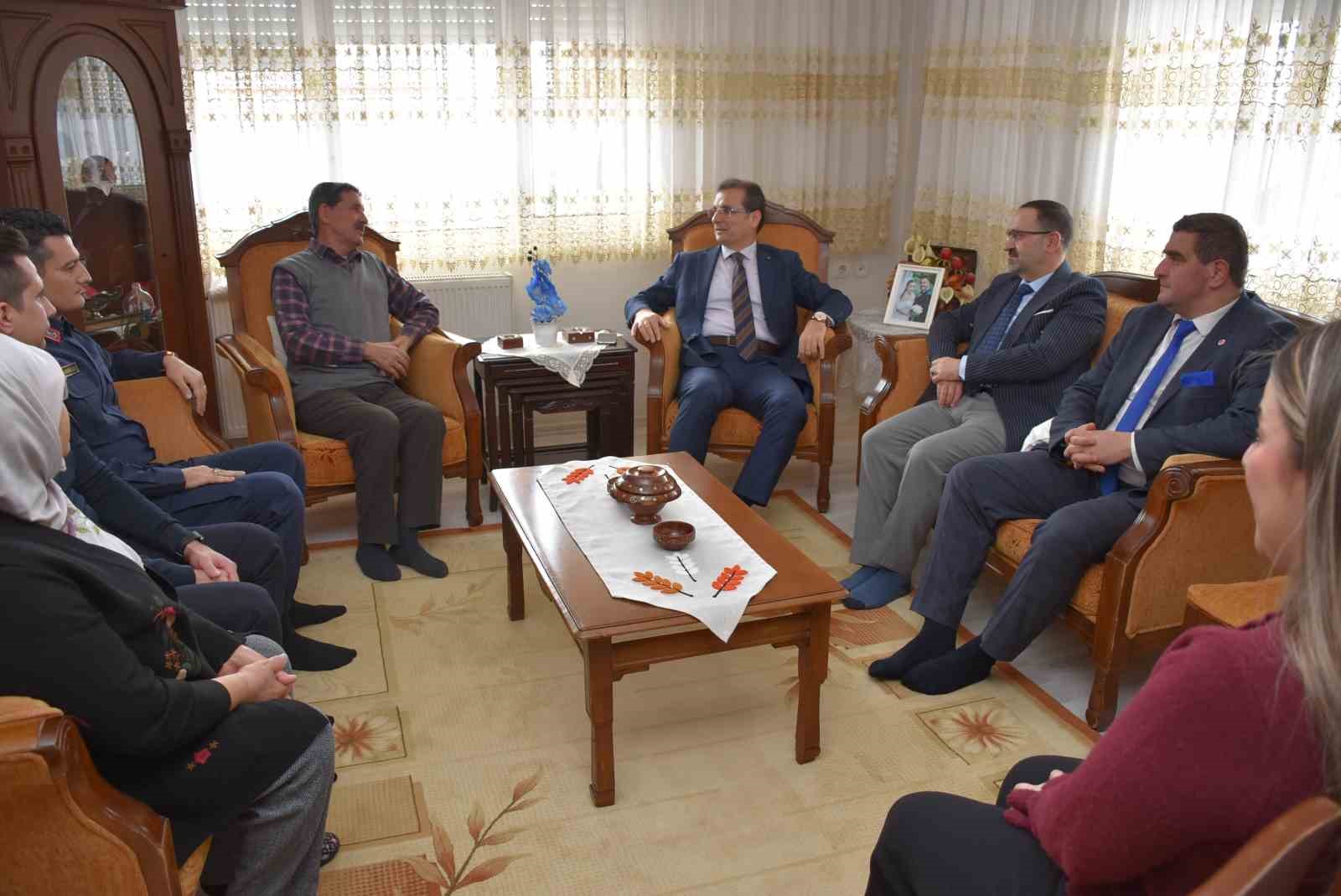 Salihli’de şehit Astsubay Ahmet Deniz Varol unutulmadı