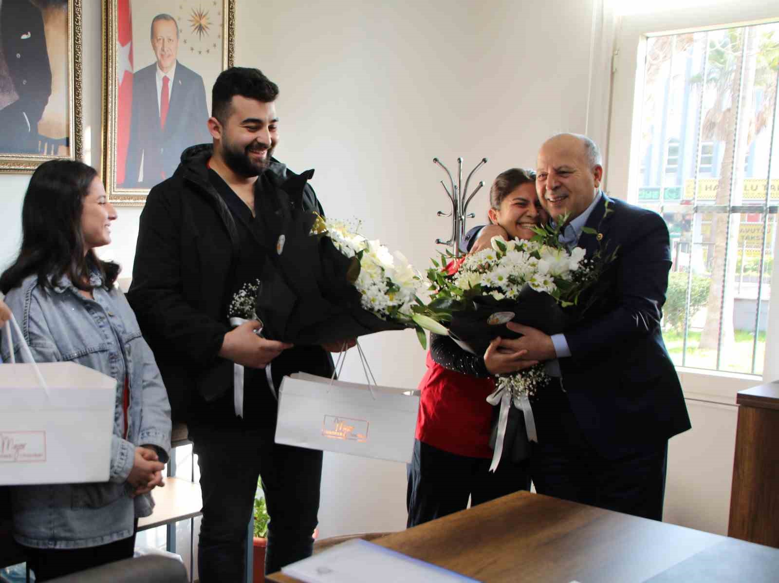 Başkan Demir&ccedil;alı&rsquo;dan başarılı personellere teşekk&uuml;r
