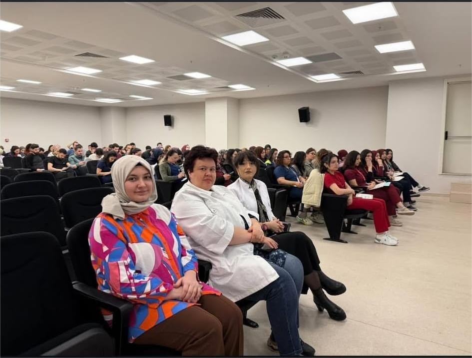 Hemşirelere y&ouml;nelik hizmet i&ccedil;i eğitim programı tamamlandı
