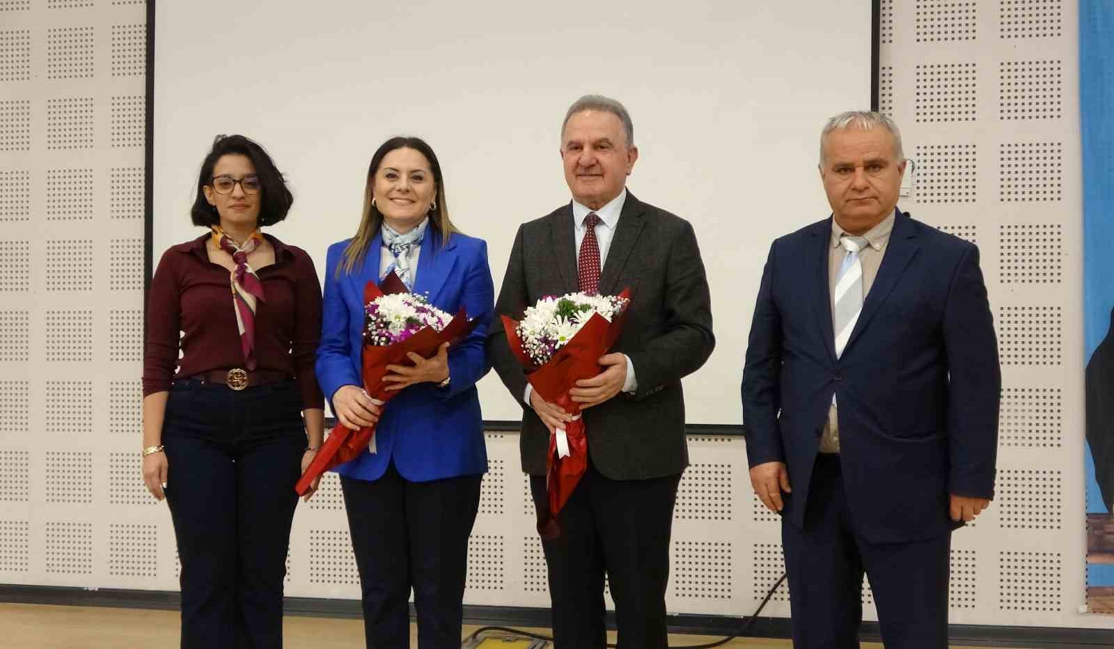 Yapay zekanın eğitim ve sağlıktaki etkileri lise &ouml;ğrencileriyle paylaşıldı
