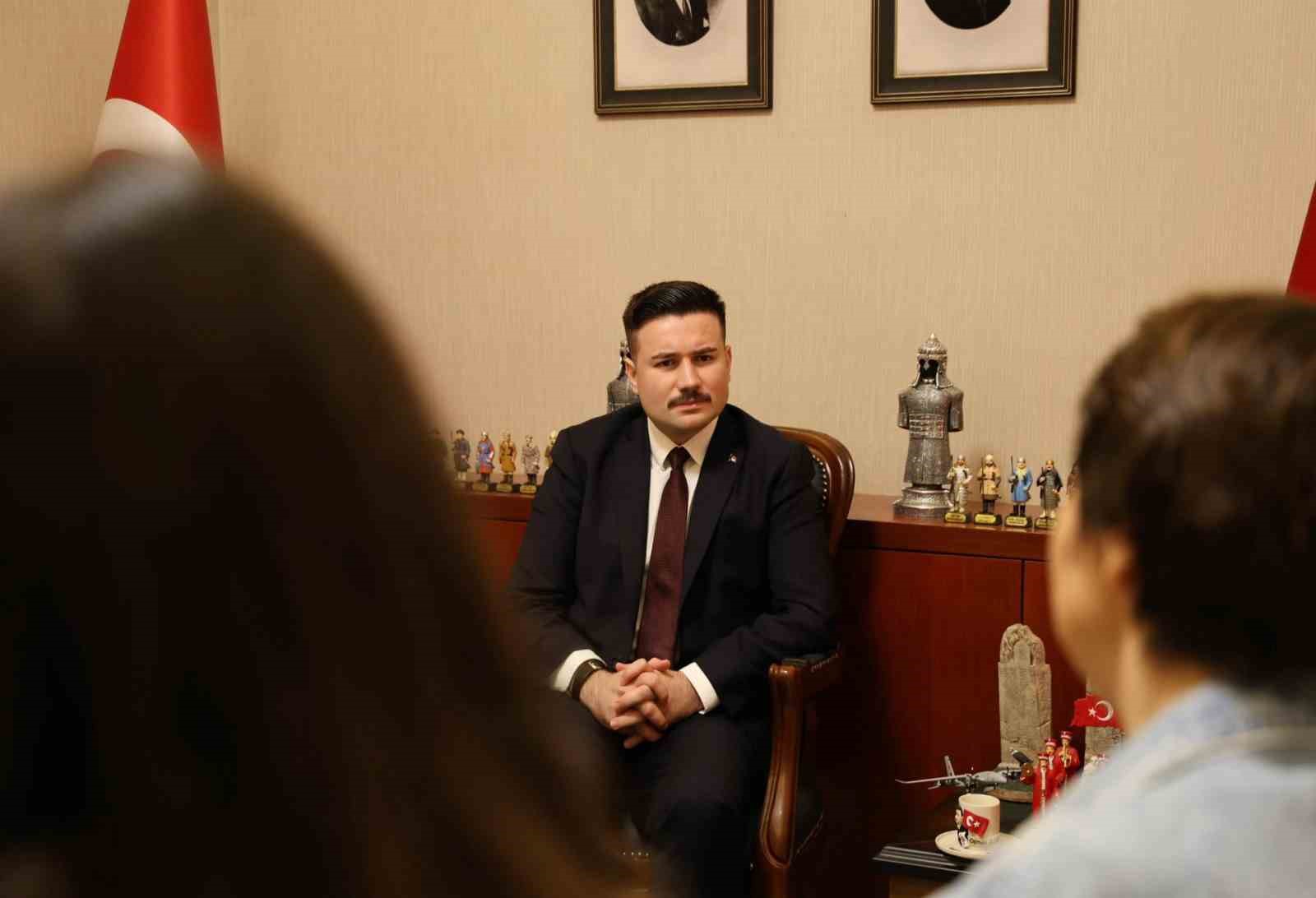 G&ouml;k&ccedil;eada&rsquo;da "Geleneksel Halk G&uuml;n&uuml;" Buluşması: Kaymakam Osman Acar vatandaşları dinledi
