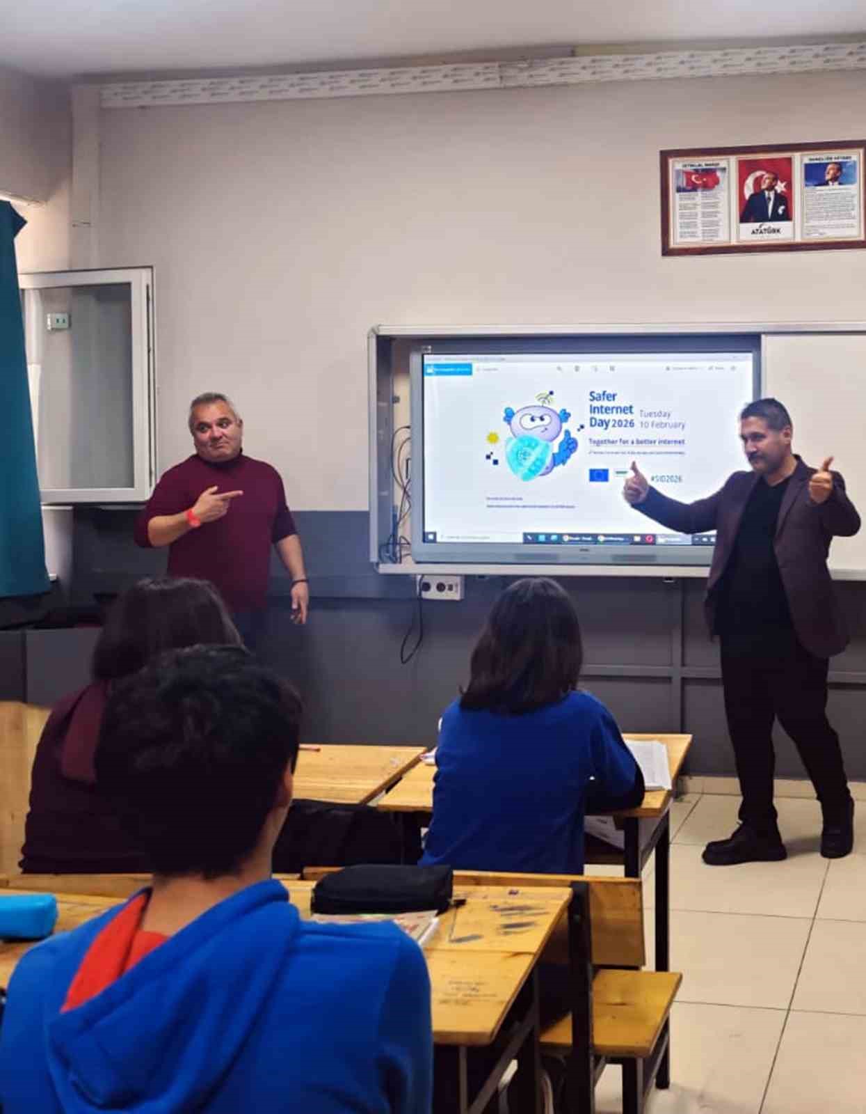 &lsquo;G&uuml;venli İnternet G&uuml;n&uuml;&rsquo;nde Muğla&rsquo;da anlamlı etkinlik
