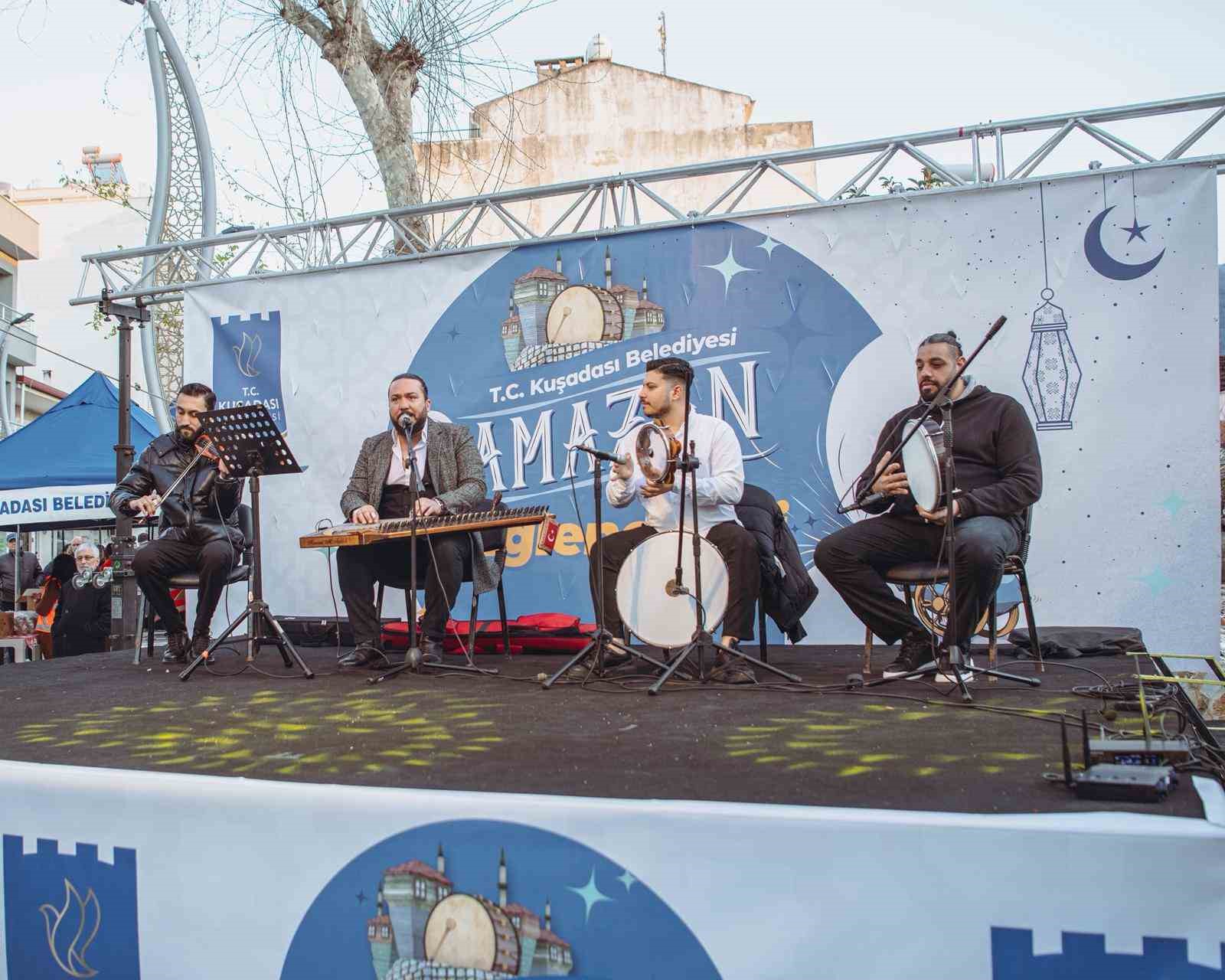 Kuşadası Belediyesi iftar g&uuml;nleri G&uuml;zel&ccedil;amlı ile devam etti
