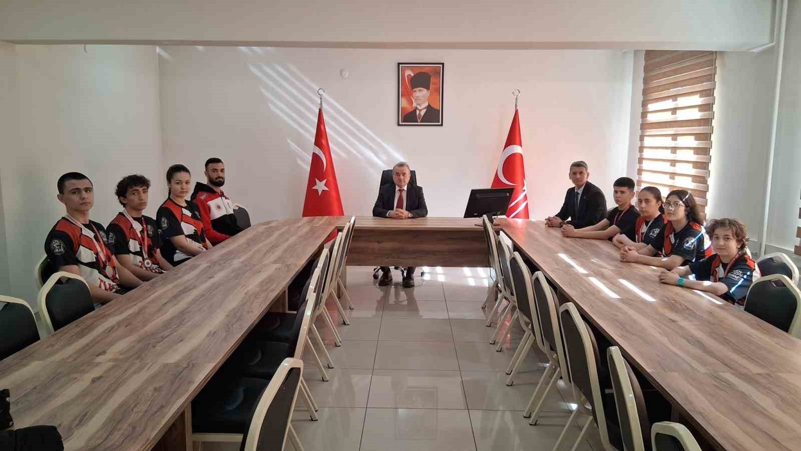 Bilecikli sporcular T&uuml;rkiye Şampiyonası yolcusu
