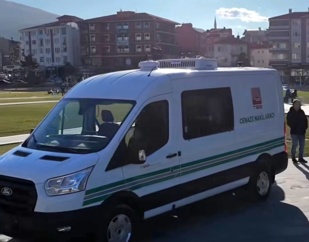 K&uuml;tahya Belediyesi&rsquo;ne yeni cenaze nakil aracı
