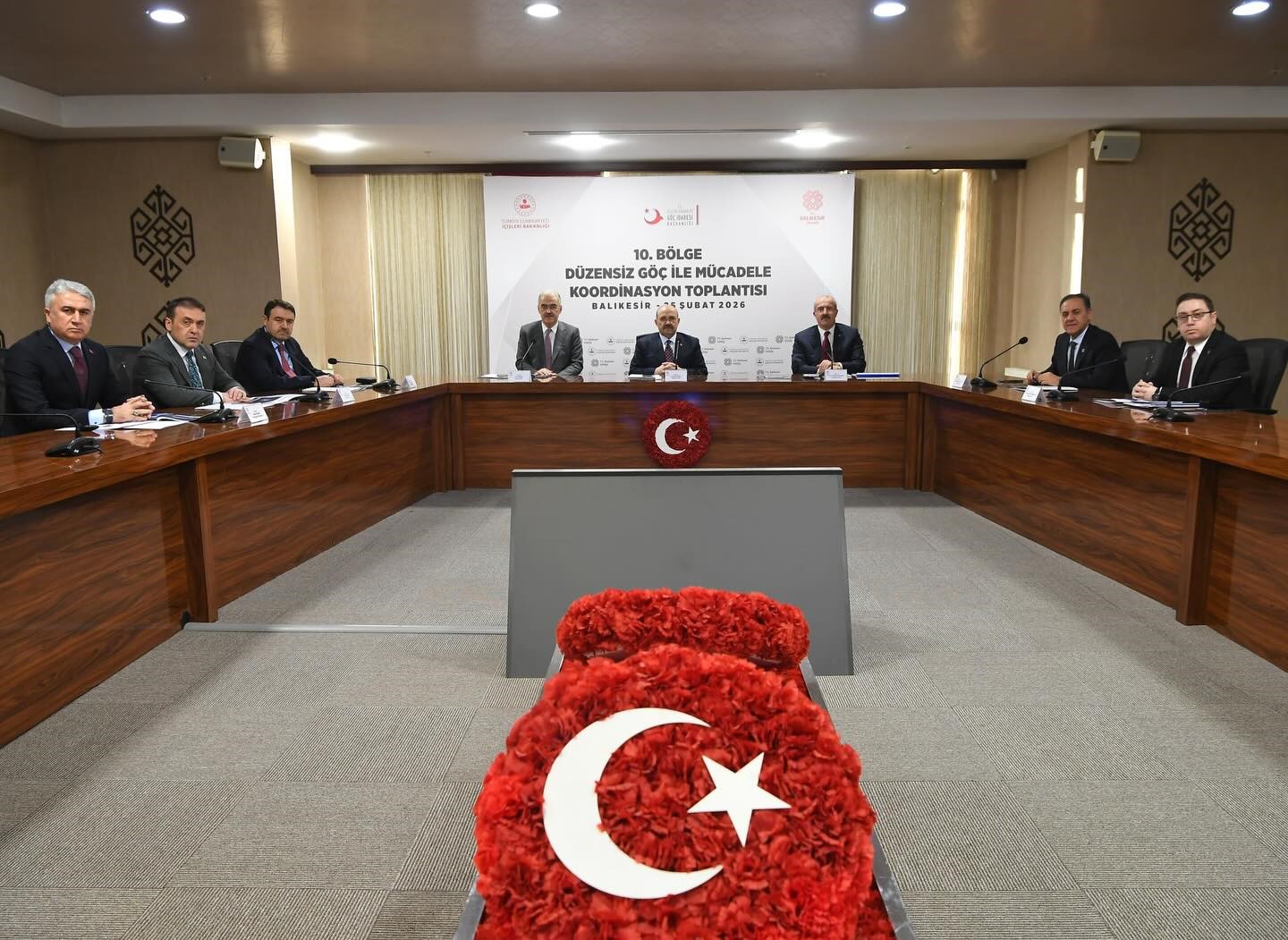 Kütahya Valisi Musa Işın, ’Düzensiz Göçle Mücadele Toplantısı’na katıldı