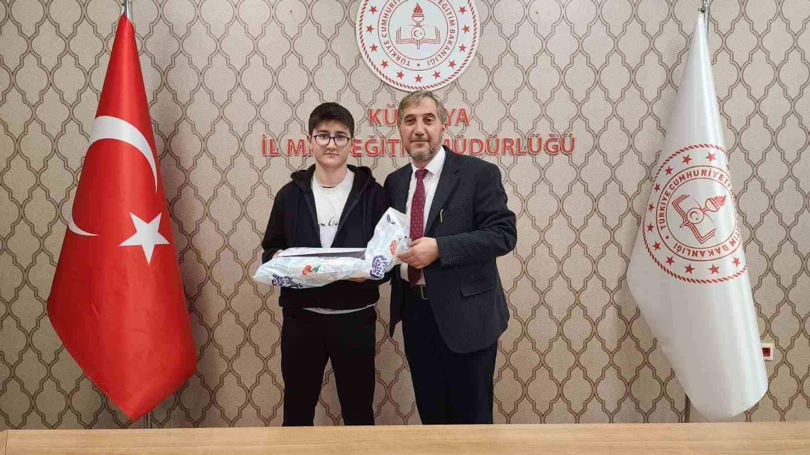 K&uuml;tahya&rsquo;da "Okulda Nezaket Hareketi" Resim Yarışması &Ouml;d&uuml;l T&ouml;reni d&uuml;zenlendi
