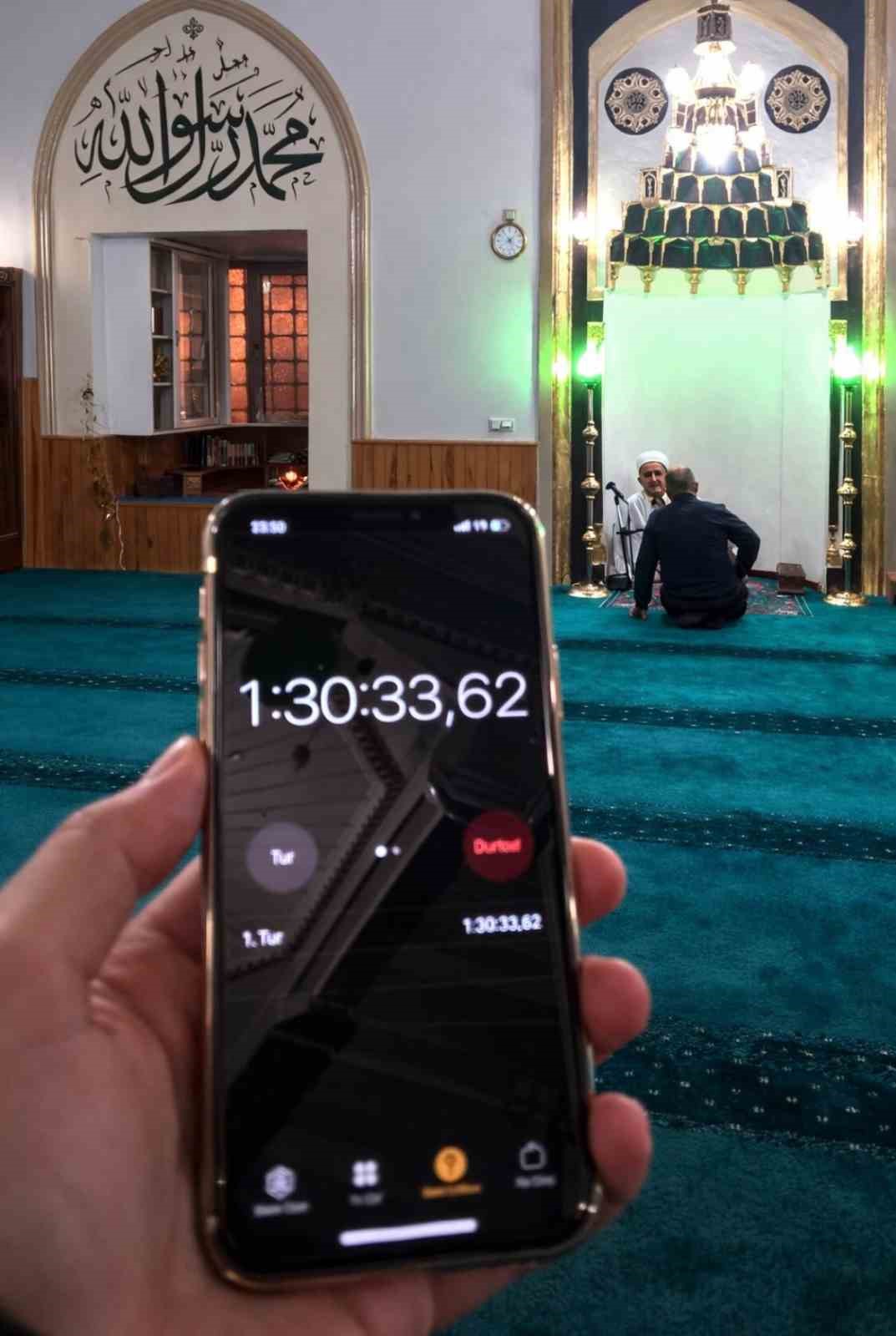 Isparta&rsquo;da hatimle teravihe yoğun akın: 15 camide her gece bir c&uuml;z okunuyor
