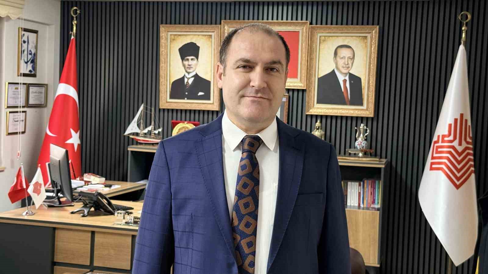 Depremin zarar verdiği 8 asırlık camide restorasyon &ccedil;alışmaları başladı
