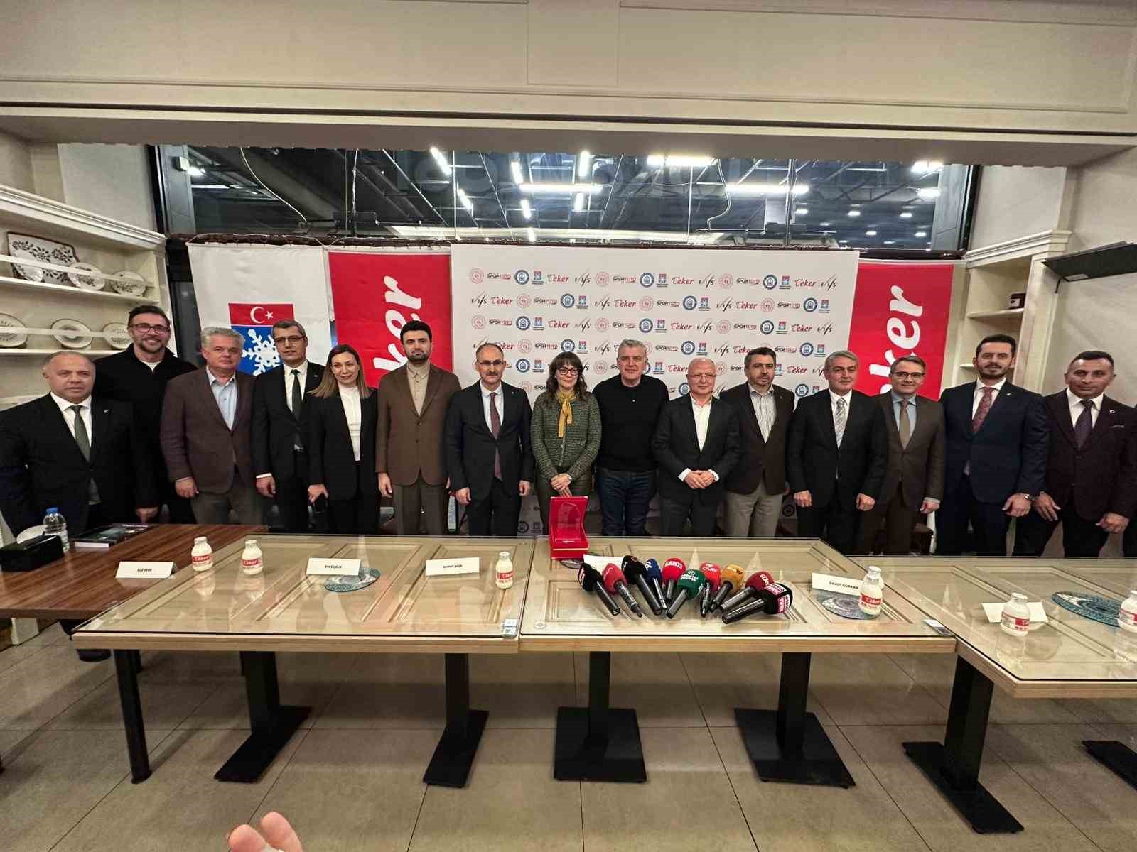 Uluslararası 43&rsquo;&uuml;nc&uuml; &Ccedil;ocuk Kupası ve FIS Uludağ Kupası tanıtımı yapıldı
