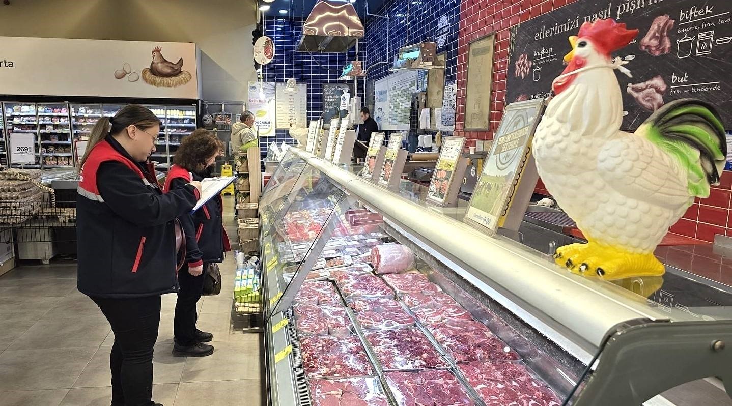 Afyonkarahisar’daki marketlerde TÜFİS denetimi