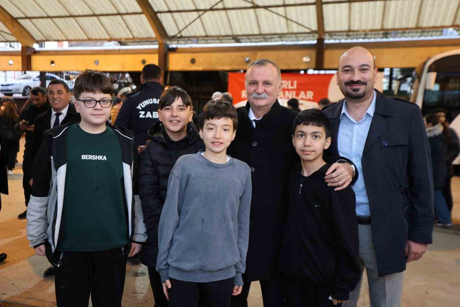 Başkan Balaban Karak&ouml;y&rsquo;de vatandaşlarla iftar yaptı
