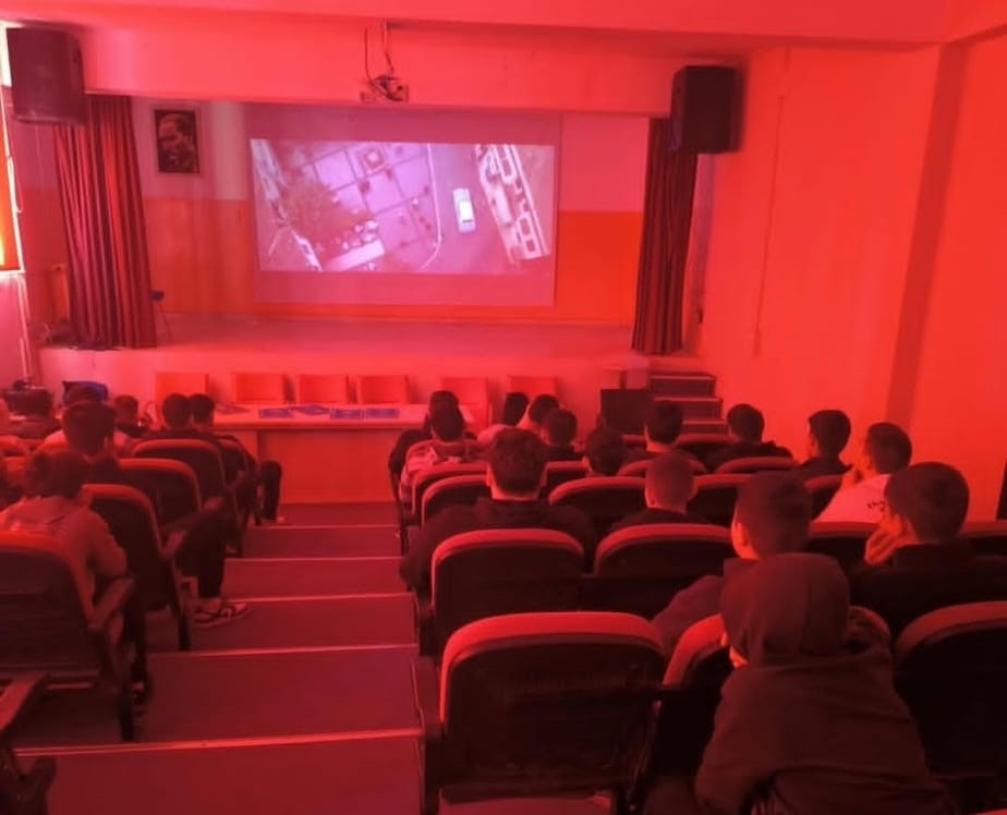 K&ouml;yceğiz&rsquo;de &ouml;ğrencilere belgesel g&ouml;sterimi d&uuml;zenlendi
