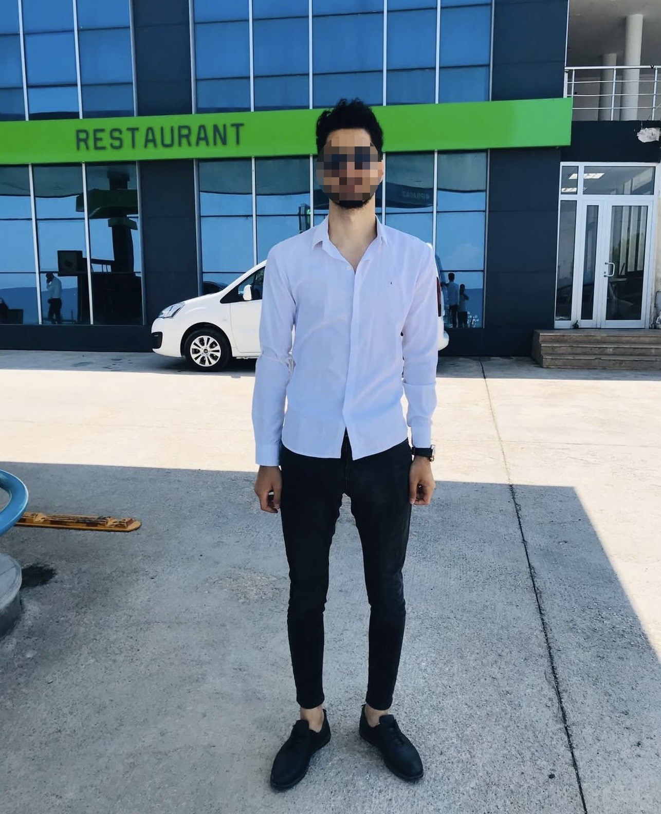 &Uuml;niversitede d&ouml;nem &ouml;devi tartışması kanlı bitti: 1 &ouml;ğrenci ağır yaralı
