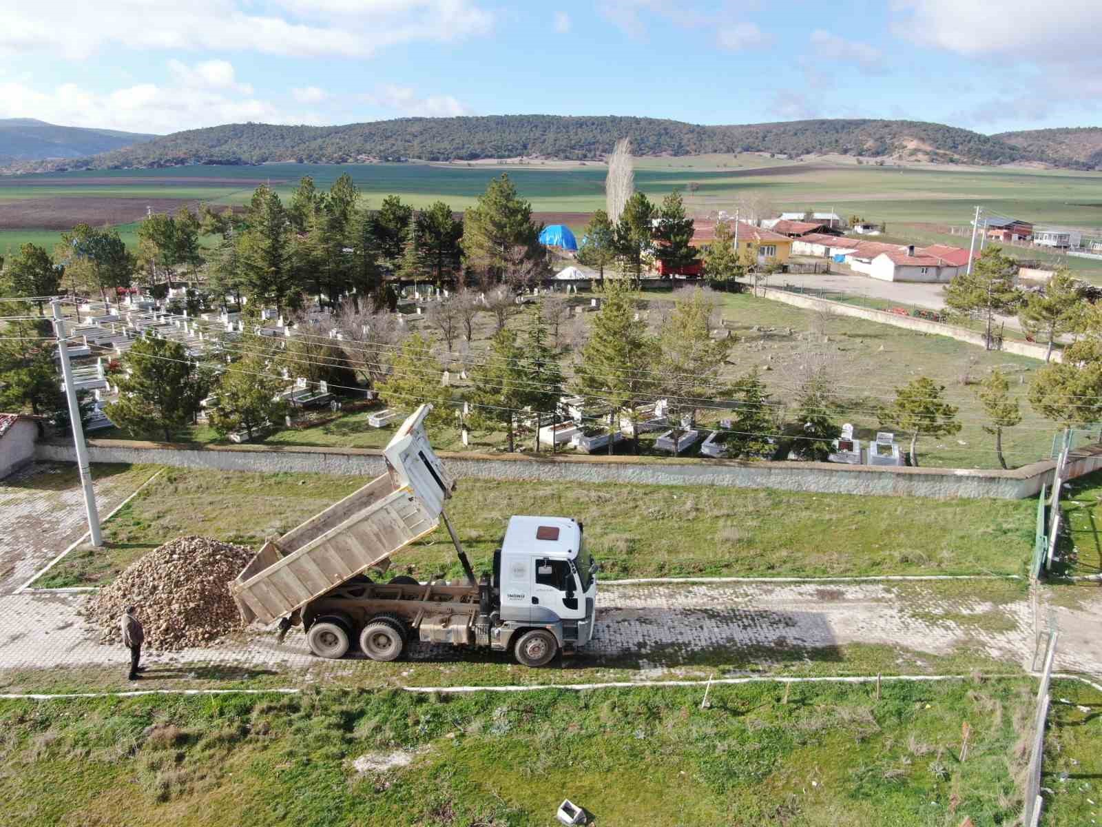 İnönü Belediyesi’nin mahallelerde çalışmaları sürüyor