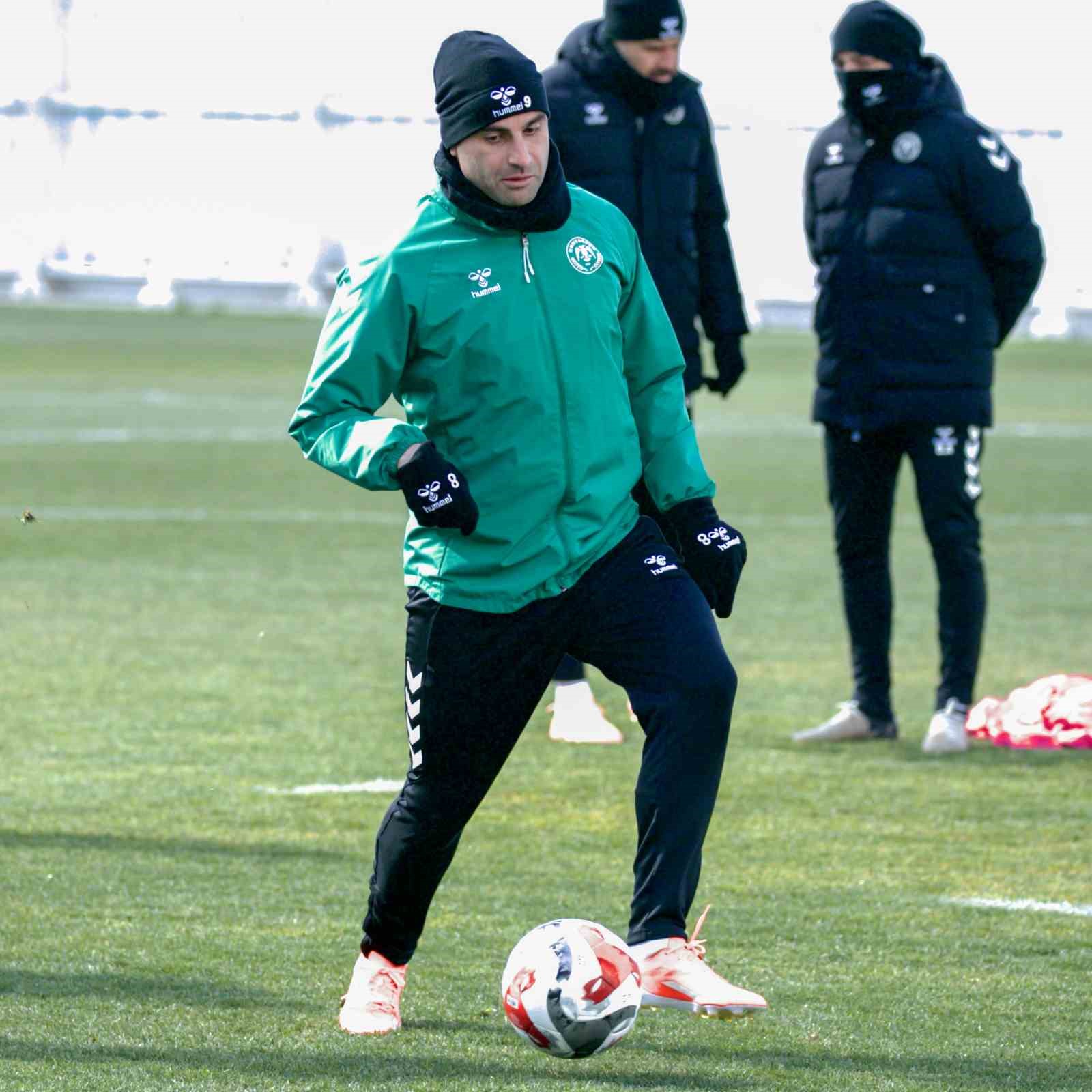 Konyaspor, Rams Başakşehir ma&ccedil;ı hazırlıklarını tamamladı
