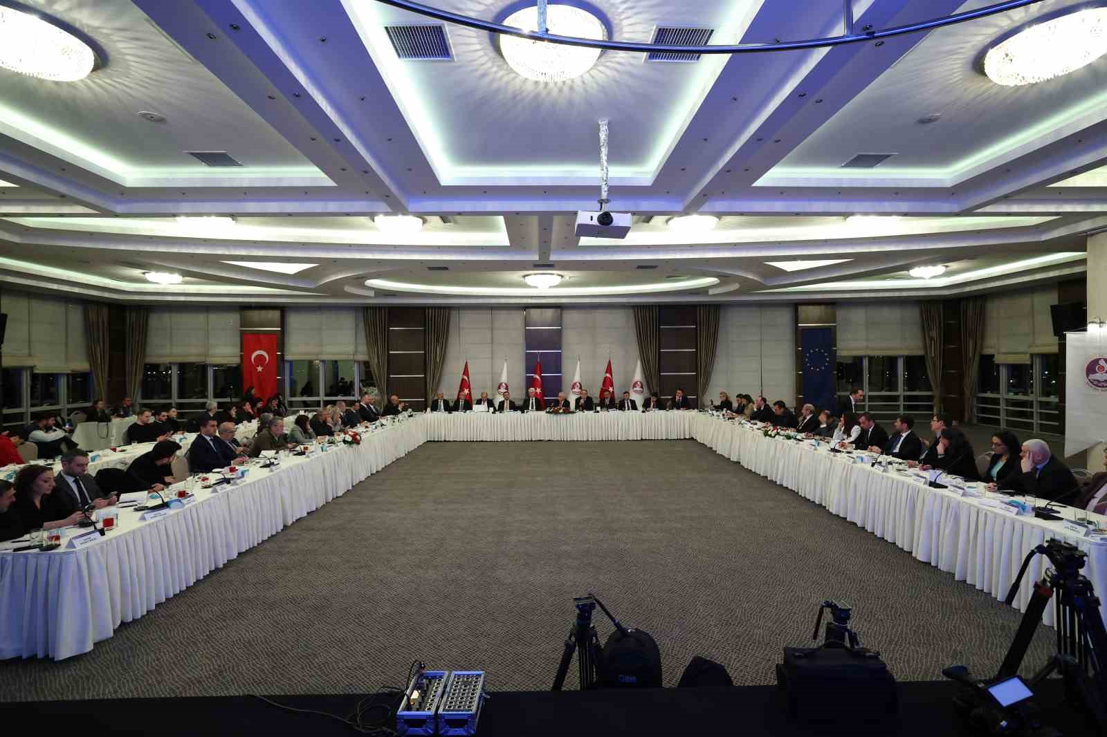 AYM Başkanı Özkaya: "Anayasa Mahkemesinin ihlal kararlarının icra süresine ilişkin henüz tamamlanmayan 83 karar bulunuyor"