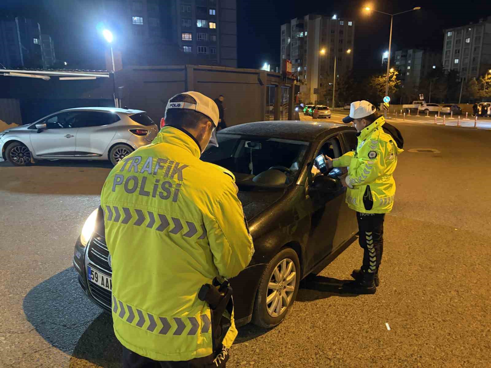 Alkollü şahsın ehliyeti iptal edildi